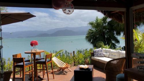 Caieira House | Paraíso Frente ao Mar Sul da Ilha