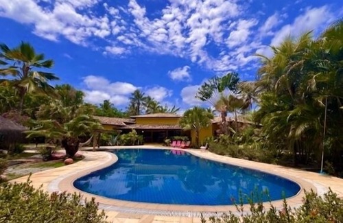 Santa Cruz Cabralia House | PARADISE ON THE BEACH