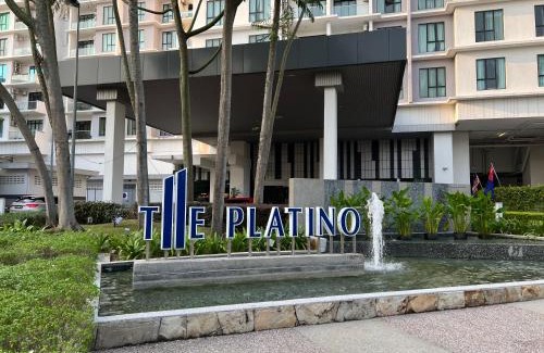 Johor Bahru Apartment | Paradigm Mall The Platino JB mins to Legoland Johor Bahru High Floor City View