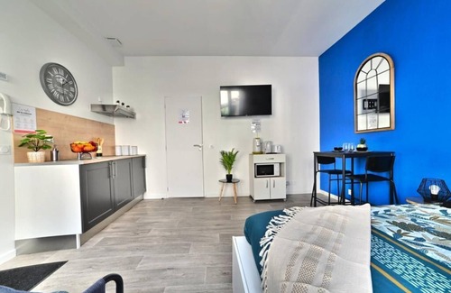 Saintes Apartment | Paradis Bleu - Hypercentre, 4K TV, Netflix, Fibre