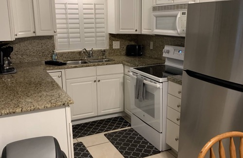 St. Pete Beach Condo | Paradise 2 Blocks from the Gulf of Mexico