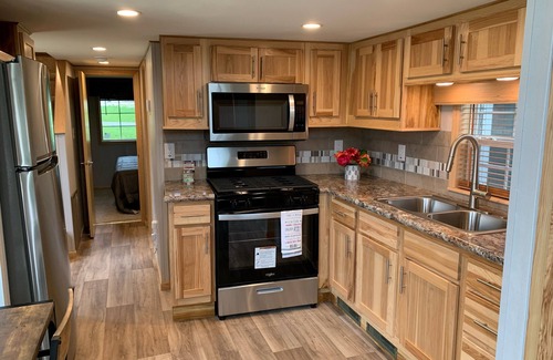 Saint Johns Cabin | Paradise at Glacier Hill Lakes near Wapakoneta