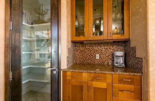 Sands Of Kahala Beach House | Paradise At Last | Beachfront Escape w/Direct Beach Access