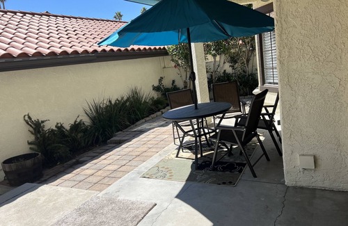 Hollywood Beach Condo | Paradise at Mandalay Beach Resort living