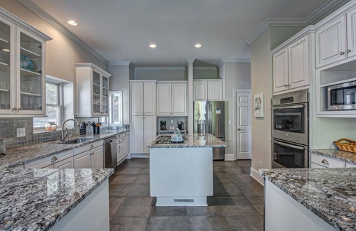 Bowling Green House | Paradise at the Palisades