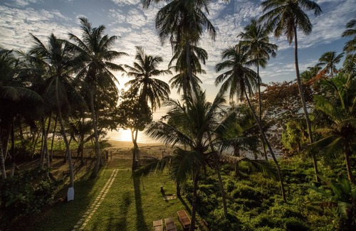Dickwella Villa | Paradise Cove- Beach Front Villa with Infinity Pool