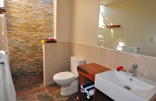 Naukacuvu Island Resort | Paradise Cove Resort