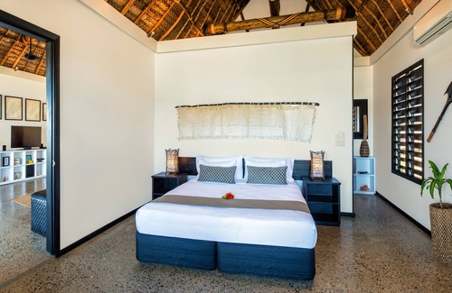 Naukacuvu Island Resort | Paradise Cove Resort