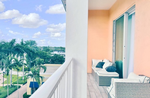Island Estates Condo | Paradise DeLux 2bd Penthouse