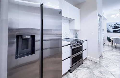 Lantana Condo | Paradise Deluxe 2bd