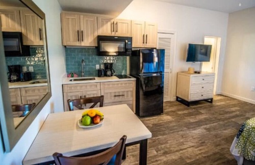 Estate Kings Quarter Apartment | Paradise found. Fabulous resort studio apt w/mini kitchen. Breathtaking views.