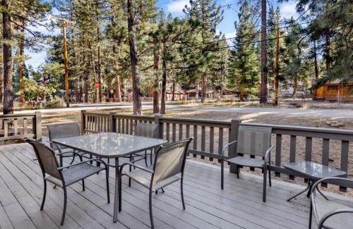 Big Bear Lake House | Paradise in Cedar #2095 by Big Bear Vacations