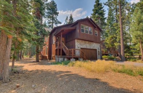 Ridgewood House | Paradise in the Pines - Luxury Home in Quite Neighborhood, Wooded Views, Short Drive to Skiing