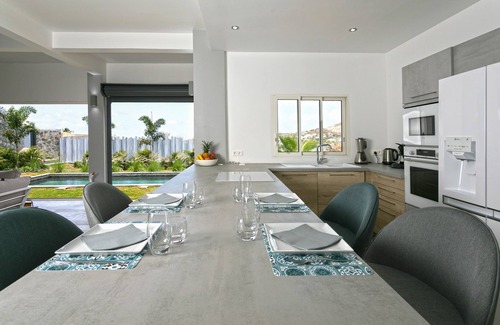 Cul de Sac Apartment | Paradise is here! private pool & tropical gardennGood Vibes and best vacation !