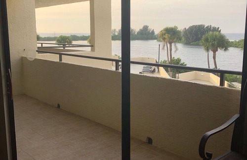Hudson Condo | Paradise Island