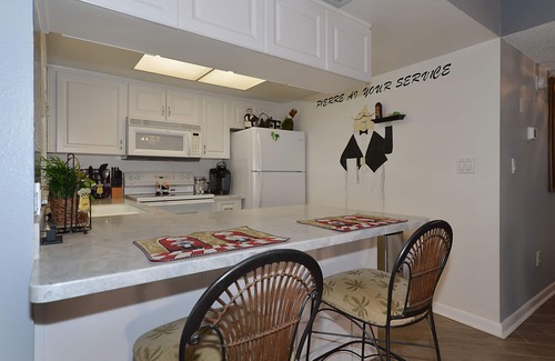 Palm Harbor Condo | 'Paradise' Lake Tarpon water front Condo with 19' Boat