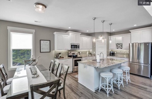 Chapin House | Paradise on Lake Murray! Haymar House with optional pontoon rental