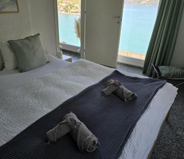 Spiez House | Paradise on the lake