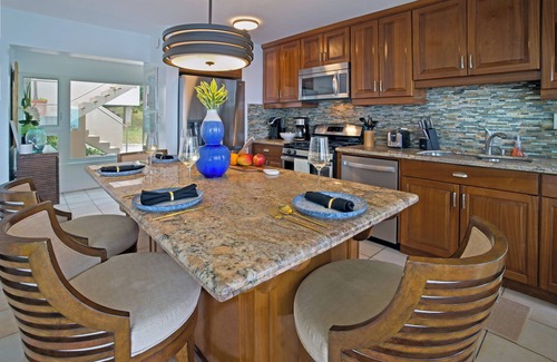 Rosendal Apartment | Paradise Palms w/Pool and Panoramic Ocean Views and generator!