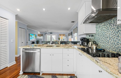 Old Town Condo | PARADISE PLACE:A tastefully decorated space in the heart of Old Town Key West