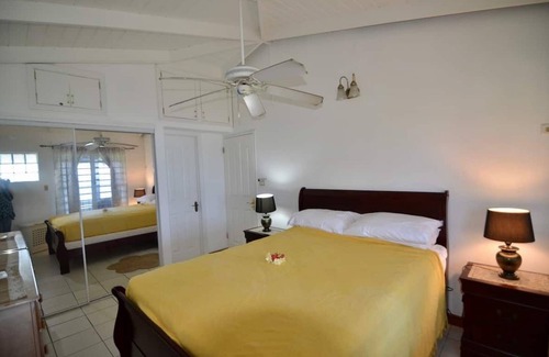 Dickenson Bay House | Paradise View, Halcyon Heights Dickenson Bay,