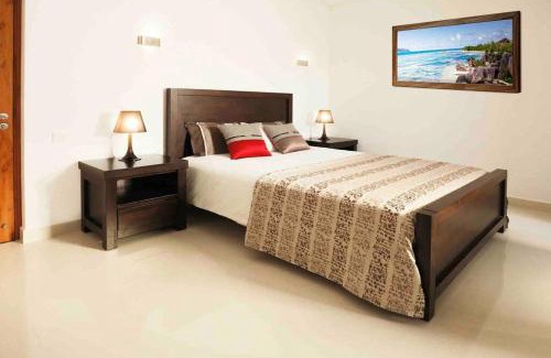 La Misere Villa | Paradise Villa & Private Pool - CliffHanger Villas