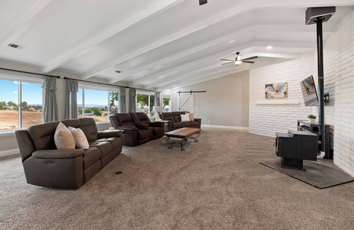 San Miguel House | Paradise with a view! Plenty of room for all!