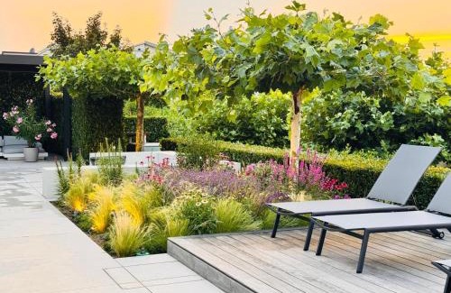 Bodman-Ludwigshafen Apartment | Paradisio Poolsuite Sundeck in Bodman am Bodensee