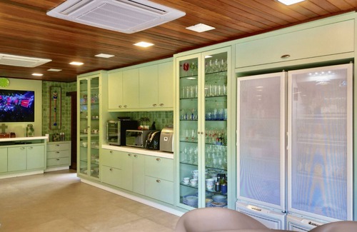 Itacimirim House | Paraíso Mansion Luxury, Comfort and Exclusivity 300 meters from the Beach in Guarajuba