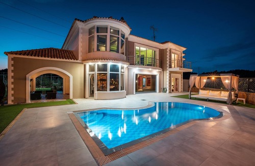 Kolymbia Villa | Paramithia Villa with 2 pool's
