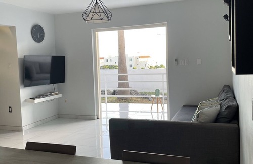 Piscadera Apartment | Parasasa ocean view - short drive/walk to beach