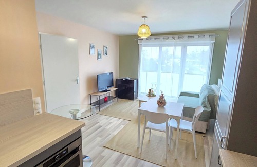 Champigny-sur-Marne Apartment | Paris and Disneyland and the banks of the Marne