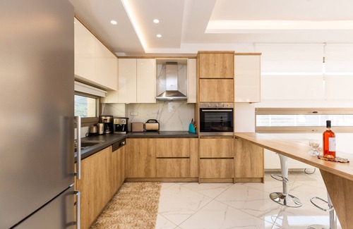 Bali Villa | Paris Villa, with Pool, BBQ, Playground & SeaViews