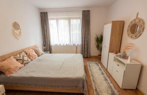 Odorheiu Secuiesc Apartment | Park apartman - központi, csendes, családbarát
