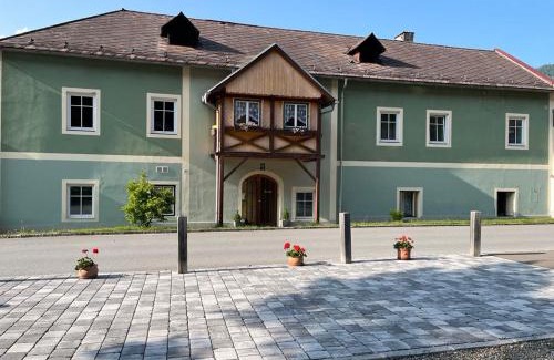 Murau Apartment | Park apartman Kertes ház a park mellett gyönyörű kilátással Dog friendly garden house with a wonderful view next to the park