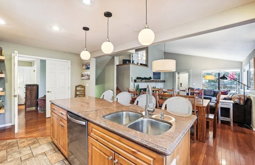 Park Forest Estates House | Park Forest Chalet in Breckenridge: spacious 4-bed, 3-bath retreat for 12 with wooded views.