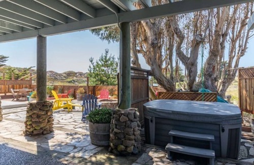 Bodega Bay House | Park & Harbor Views, Spa, Fire Pit & Ocean Access