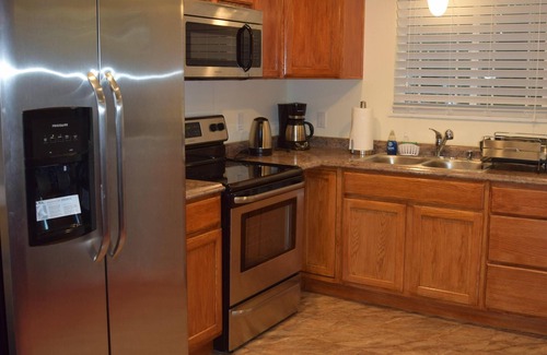 North City House | Park like setting, brand new built, 1 bedroom ADU