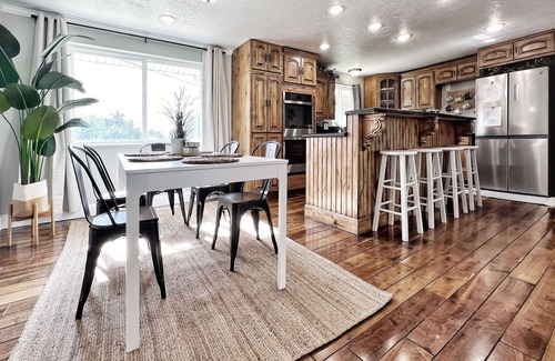 Orem House | Park & Playground! Upstairs Guest Suite