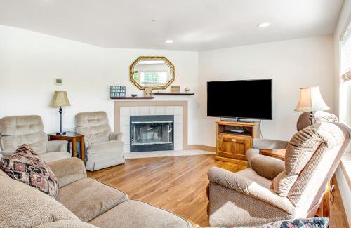 Chelan Apartment | Park Pointe: (A103)