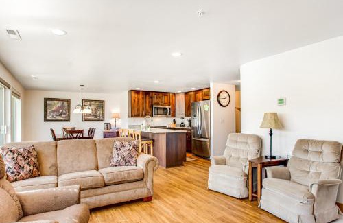 Chelan Apartment | Park Pointe: (A103)