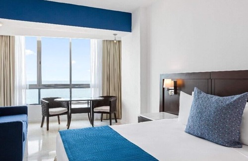 Marina Mazatlan Hotel | Park Royal Mazatlan Beach-View 1BR Condo for Memorable Vacations
