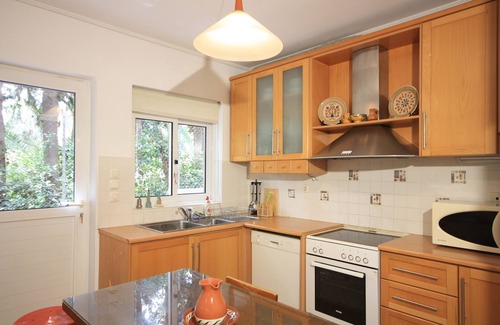 Marousi Apartment | Park View Apartment 2BDR 130sqm & Private Garden