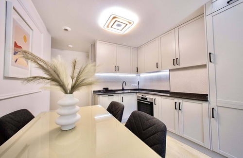 Lugo Apartment | Park & Views by Lugo Collection