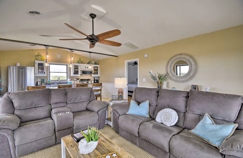 Corolla House | "Parked In The Sand"Corolla 4x4 beach house Ocean views/Wild Horses/Pet friendly