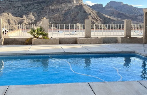 Parker Strip House | Parker Strip pool house with game room!