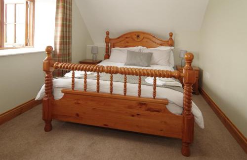 Chackmore House | Parkfields Barns Self Catering Accommodation