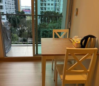 Bang Na Apartment | Parkland Srinagarindra A