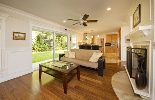 Hilo House | Parklike 4 bedroom AnthuriumHouse, 3+ acres, peaceful, gated, convenient