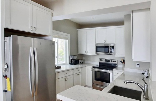 La Pointe House | Parkside Condo 1 - Condo Conveniently Located Across from Joni`s Beach